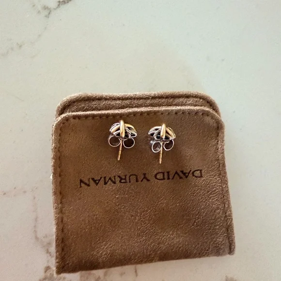 David Yurman The Crossover Collection Stud Earrings with 18k Yellow Gold - Picture 3 of 8